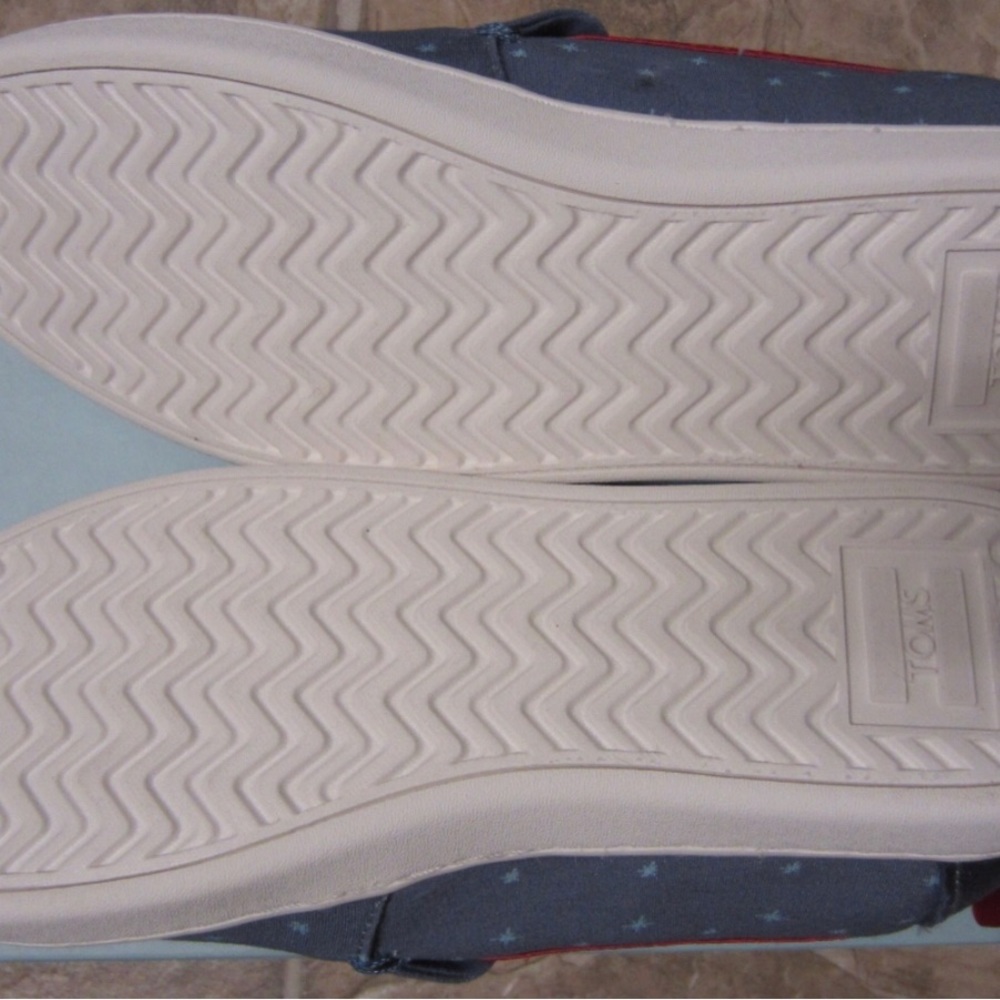 Toms Disney - Picture 5 of 6
